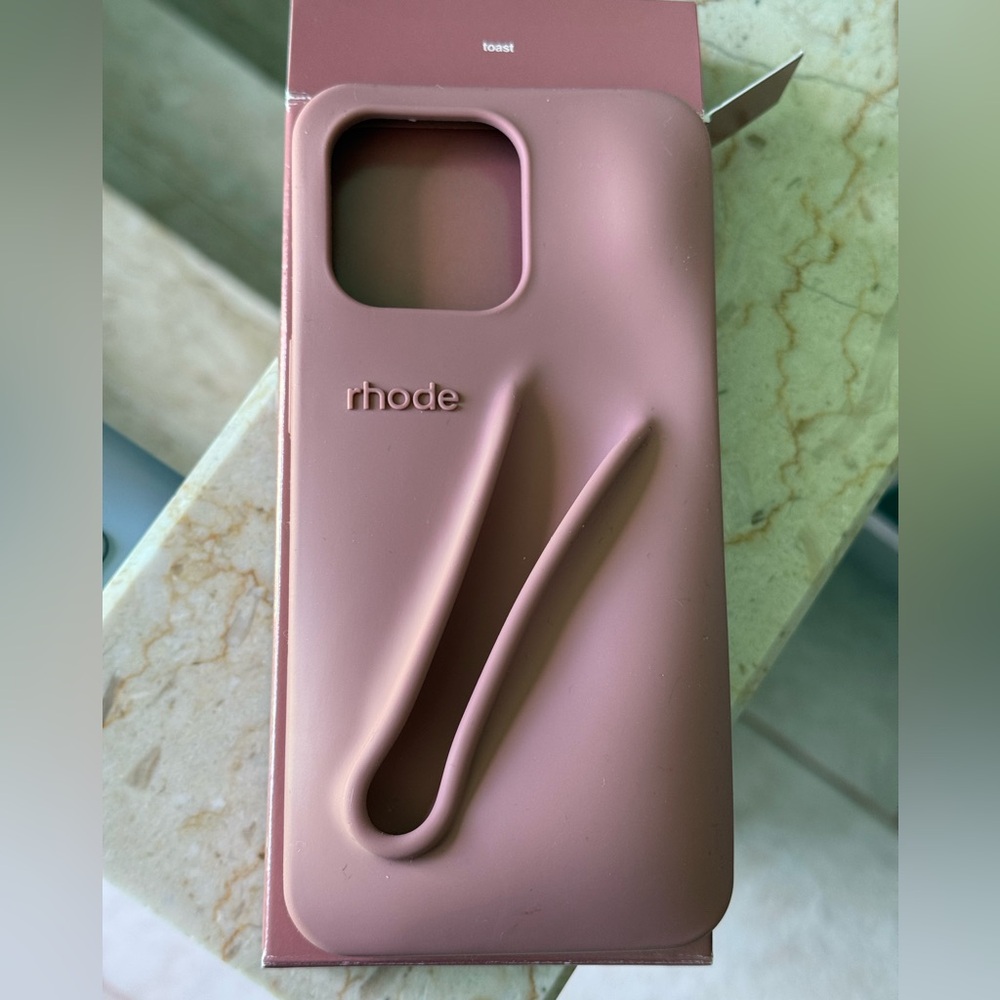RHODE Toast 15 Pro Max Phone Case